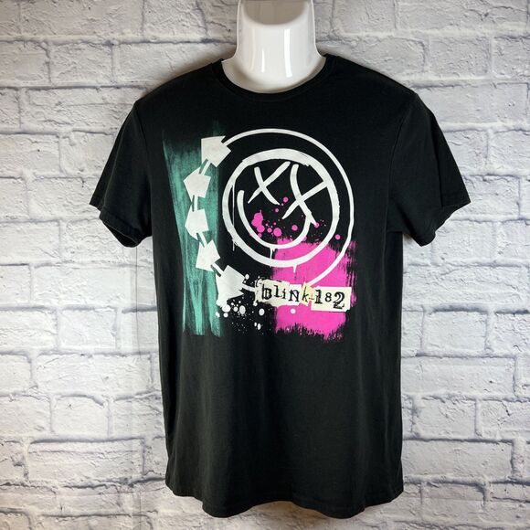 Blink-182 Graphic Band T-Shirt Concert Black Punk Pop Music Adult Med EUC Blink - Picture 1 of 9